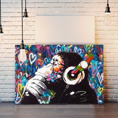 Monkey banksy love - dj,